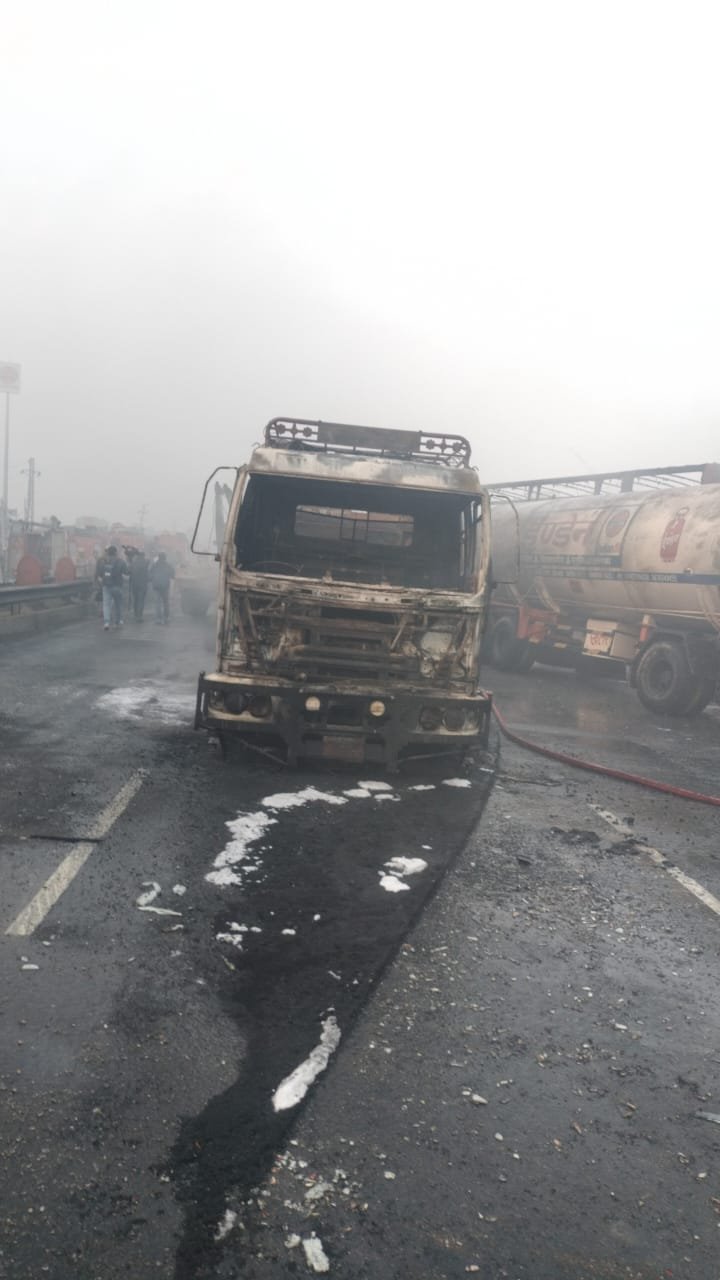 Jaipur bhankrota me CNG tanker blast 7death and 35 injured 